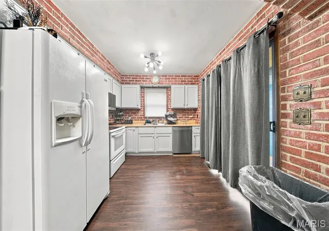 Photo 4 of Single family home for sale at 109 N Oak St, Rolla, MO 65401 | MLS# MIS26058792 | Listing updated on 2026-09-12
