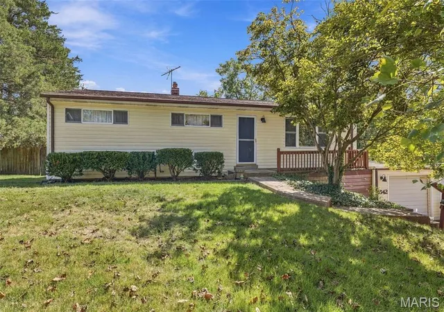 Photo 1 of Sale Pending at 4542 Jenkins Ln, Saint Louis, MO 63128 | MLS# MIS26058794 | Listing updated on 2026-10-18