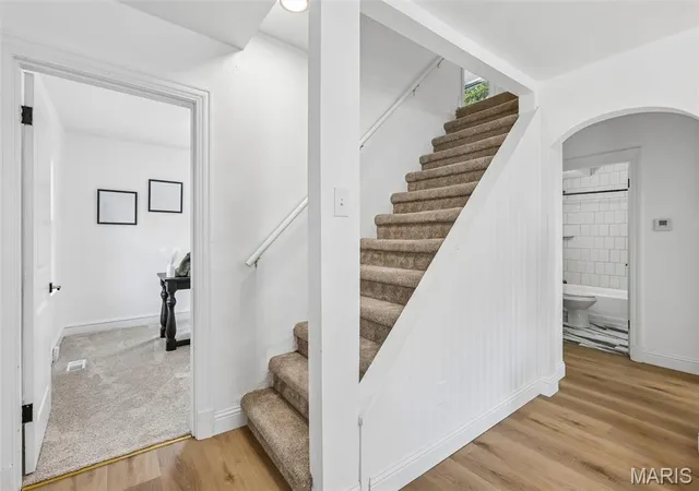 Photo 3 of Sale Pending at 9437 Burdella Ave, Saint Louis, MO 63114 | MLS# MIS26058796 | Listing updated on 2026-09-21