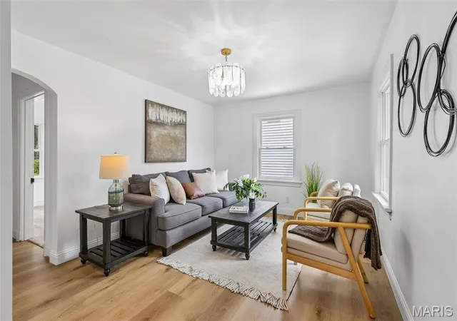 Photo 4 of Sale Pending at 9437 Burdella Ave, Saint Louis, MO 63114 | MLS# MIS26058796 | Listing updated on 2026-09-21
