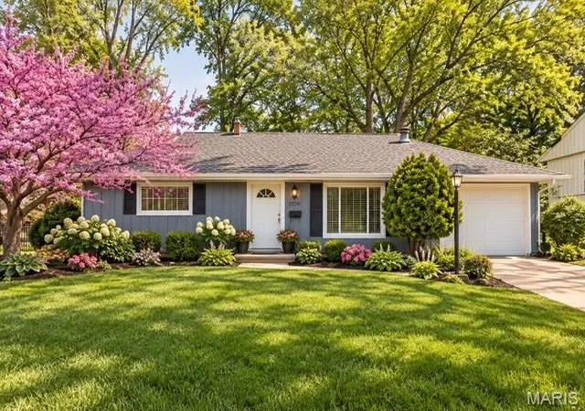 Photo 2 of Single family home for sale at 1205 Salem Dr, Belleville, IL 62221 | MLS# MIS26058808 | Listing updated on 2026-10-05