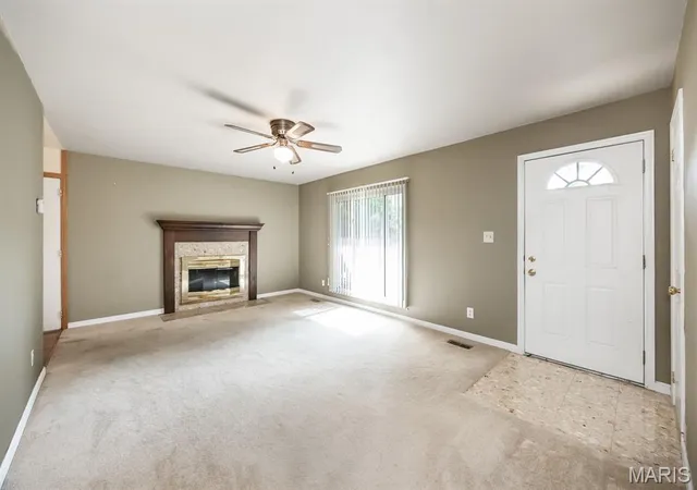 Photo 3 of Single family home for sale at 1205 Salem Dr, Belleville, IL 62221 | MLS# MIS26058808 | Listing updated on 2026-10-05