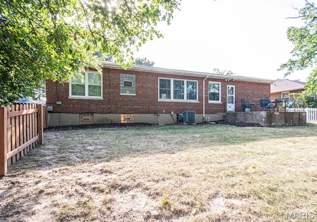 Photo 62 of Single family home for sale at 5118 Kingwood Dr, Saint Louis, MO 63123 | MLS# MIS26058823 | Listing updated on 2026-09-14