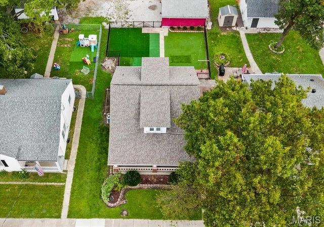 Photo 3 of Single family home for sale at 305 W White St, Millstadt, IL 62260 | MLS# MIS26058832 | Listing updated on 2026-09-26