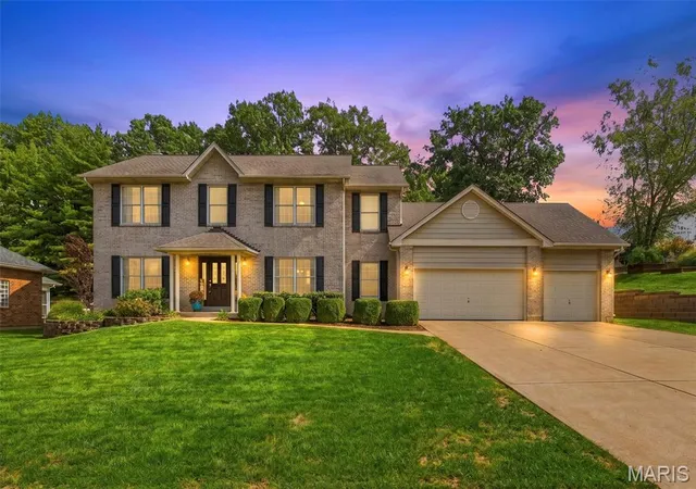 Photo 1 of Single family home for sale at 5026 Southridge Park Dr, Saint Louis, MO 63129 | MLS# MIS26058840 | Listing updated on 2026-10-07