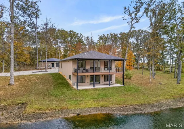 Photo 3 of Single family home for sale at 3069 Hwy Oo, Farmington, MO 63640 | MLS# MIS26058849 | Listing updated on 2026-10-28