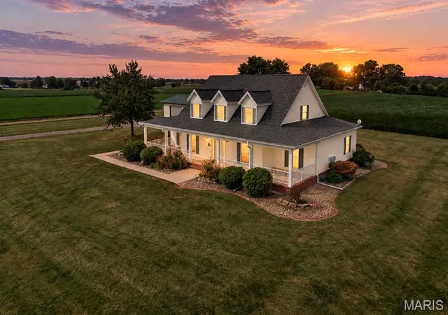 Photo 1 of Single family home for sale at 8053 N State Route 159, Moro, IL 62067 | MLS# MIS26058853 | Listing updated on 2026-09-21