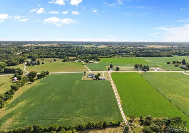 Photo 51 of Single family home for sale at 8053 N State Route 159, Moro, IL 62067 | MLS# MIS26058853 | Listing updated on 2026-10-09
