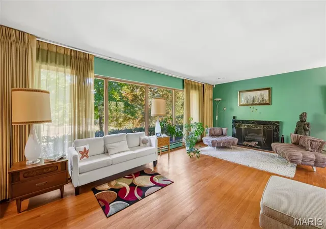 Photo 3 of Single family home for sale at 8801 Julia Dent Dr, Saint Louis, MO 63123 | MLS# MIS26058855 | Listing updated on 2026-10-28