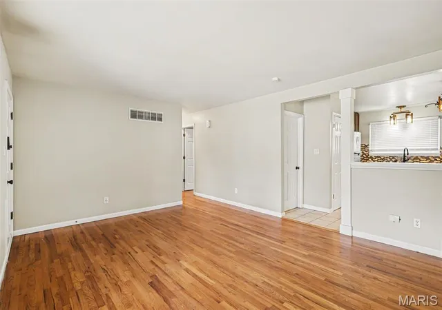 Photo 3 of Single family home for sale at 2511 Rhapsody Ln, Florissant, MO 63031 | MLS# MIS26058857 | Listing updated on 2026-10-07