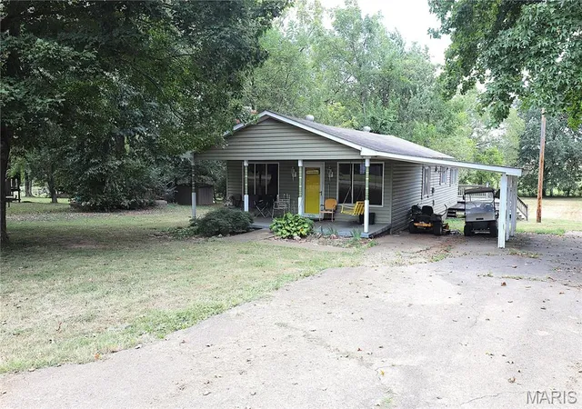 Photo 2 of Single family home for sale at 318 Loughborough St, Fredericktown, MO 63645 | MLS# MIS26058873 | Listing updated on 2026-09-25