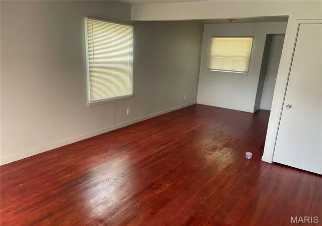 Photo 3 of Single family home for sale at 323 Crawford Rd, Saint Louis, MO 63137 | MLS# MIS26058877 | Listing updated on 2026-09-22