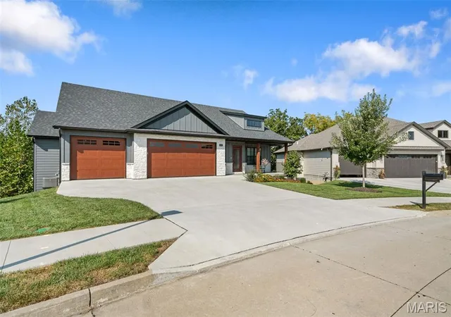 Photo 3 of Single family home for sale at 920 Engle Dr, Columbia, MO 65203 | MLS# MIS26058884 | Listing updated on 2026-10-09