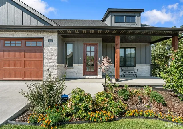 Photo 4 of Single family home for sale at 920 Engle Dr, Columbia, MO 65203 | MLS# MIS26058884 | Listing updated on 2026-10-09