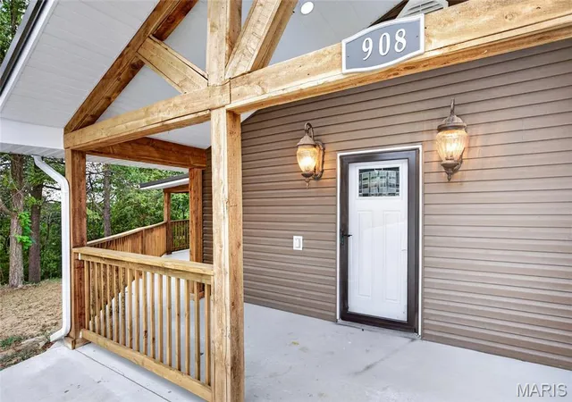 Photo 3 of Single family home for sale at 908 Ozark St, Waynesville, MO 65583 | MLS# MIS26058899 | Listing updated on 2026-09-25