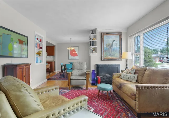 Photo 4 of Single family home for sale at 5909 Childress Ave, Saint Louis, MO 63109 | MLS# MIS26058905 | Listing updated on 2026-09-23