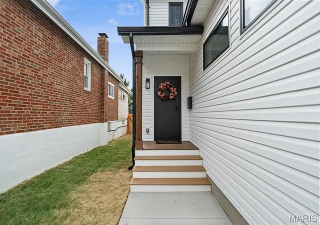 Photo 2 of Single family home for sale at 626 Beatrice Ave, Saint Louis, MO 63125 | MLS# MIS26058906 | Listing updated on 2026-09-21