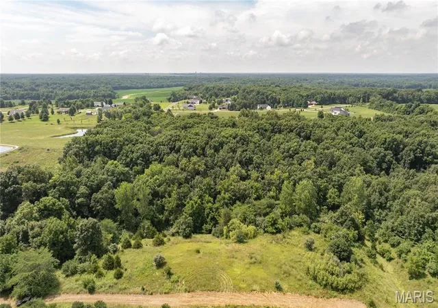 Photo 1 of Land for sale at Tract 2 Garnet Rd, Carlinville, IL 62626 | MLS# MIS26058907 | Listing updated on 2026-09-21