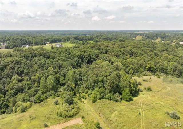 Land for sale at Tract 3 Garnet Rd, Carlinville, IL 62626 | MLS# MIS26058909