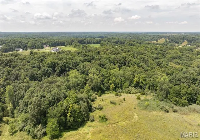 Land for sale at Tract 4 Garnet Rd, Carlinville, IL 62626 | MLS# MIS26058913
