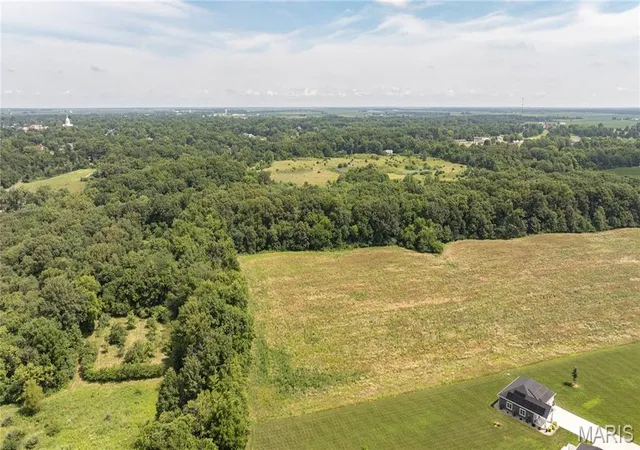 Photo 3 of Land for sale at Tract 4 Garnet Rd, Carlinville, IL 62626 | MLS# MIS26058913 | Listing updated on 2026-09-21