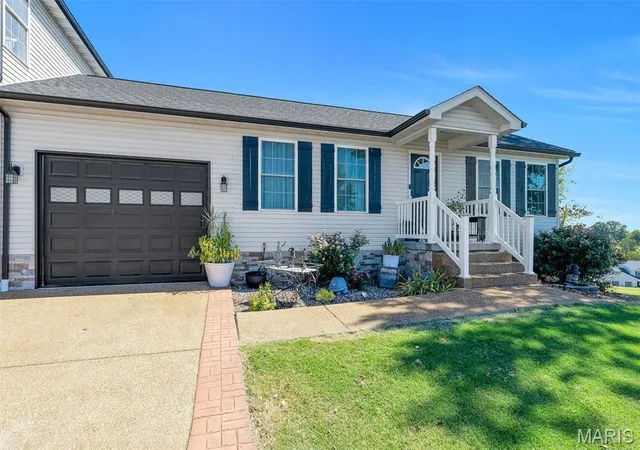 Photo 3 of Single family home for sale at 496 Honeysuckle Ln, Union, MO 63084 | MLS# MIS26058916 | Listing updated on 2026-09-19