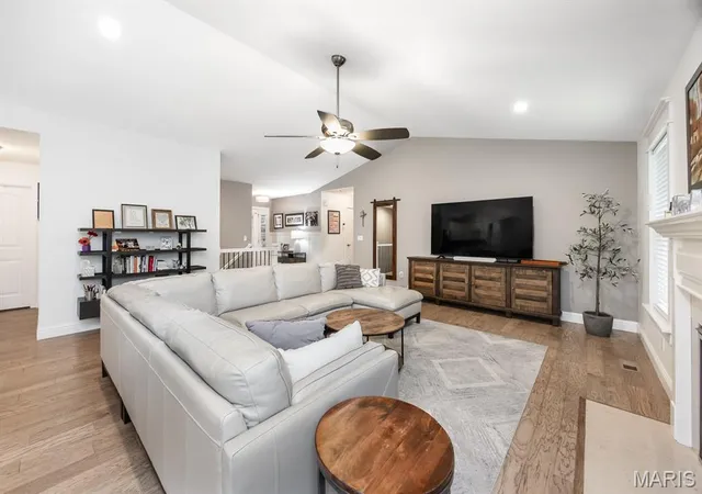 Photo 4 of Single family home for sale at 615 Wheatfield Rd, O Fallon, IL 62269 | MLS# MIS26058919 | Listing updated on 2026-10-05