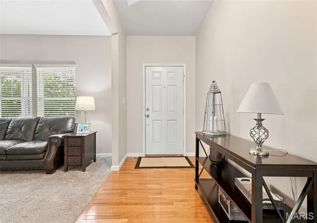 Photo 2 of Single family home for sale at 17124 Windsor Crst Blvd, Wildwood, MO 63038 | MLS# MIS26058933 | Listing updated on 2026-09-19