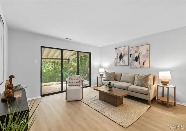 Photo 3 of Sale Pending at 19 Muir St, Eureka, MO 63025 | MLS# MIS26058940 | Listing updated on 2026-10-05