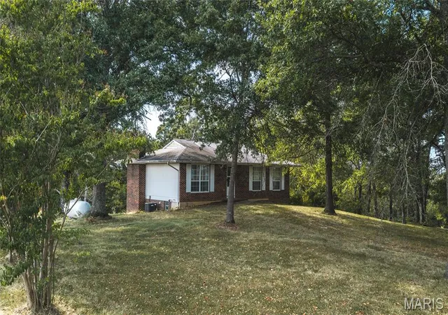 Photo 3 of House for sale at 314 County Rd 212, Linn, MO 65051 | MLS# MIS26058947 | Listing updated on 2026-09-12