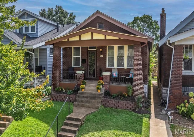 Photo 1 of Sale Pending at 5614 Nottingham Ave, Saint Louis, MO 63109 | MLS# MIS26058948 | Listing updated on 2026-09-26