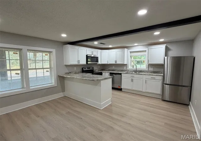 Photo 3 of Single family home for sale at 954 Mary St, Poplar Bluff, MO 63901 | MLS# MIS26058949 | Listing updated on 2026-09-12