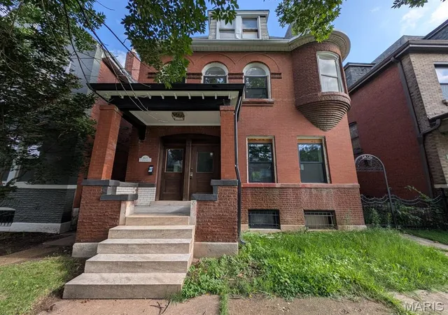 Photo 1 of Single family home for sale at 3805 Hartford St, Saint Louis, MO 63116 | MLS# MIS26058951 | Listing updated on 2026-10-14