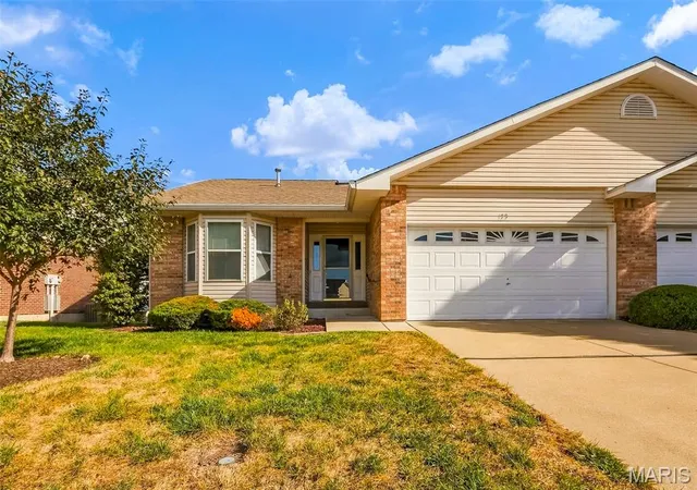 Photo 1 of House for sale at 199 Southern Oaks Dr, Saint Charles, MO 63303 | MLS# MIS26058955 | Listing updated on 2026-10-02