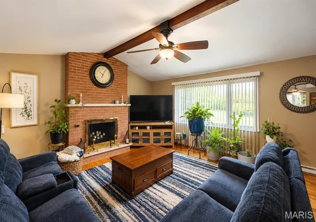Photo 3 of Single family home for sale at 4806 Pierce Ln, Godfrey, IL 62035 | MLS# MIS26058963 | Listing updated on 2026-10-04