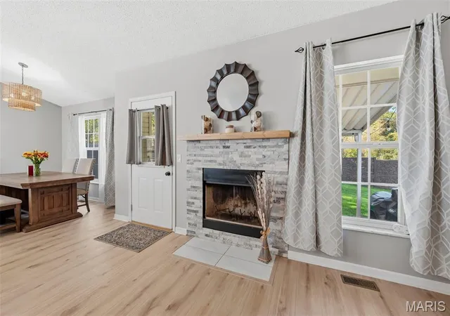 Photo 4 of Single family home for sale at 50 Treeshade Ct, Saint Peters, MO 63376 | MLS# MIS26058966 | Listing updated on 2026-10-30
