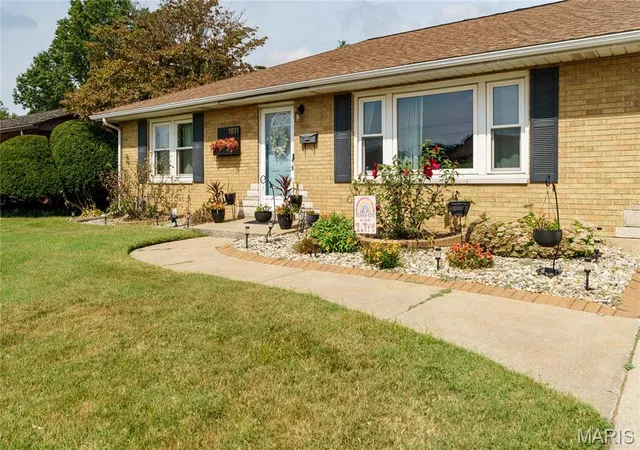 Photo 3 of Single family home for sale at 1611 Clark Ave, Granite City, IL 62040 | MLS# MIS26058998 | Listing updated on 2026-09-13