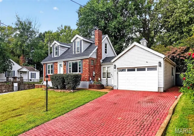 Photo 4 of Single family home for sale at 415 Castello, Florissant, MO 63031 | MLS# MIS26059002 | Listing updated on 2026-10-05