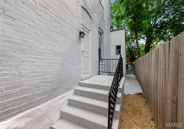 Photo 3 of Single family home for sale at 3650 Salena St, Saint Louis, MO 63118 | MLS# MIS26059032 | Listing updated on 2026-09-12