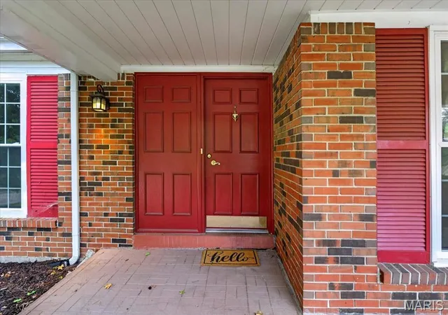 Photo 4 of Sale Pending at 12109 Lake Constance Dr, Saint Louis, MO 63146 | MLS# MIS26059034 | Listing updated on 2026-10-06