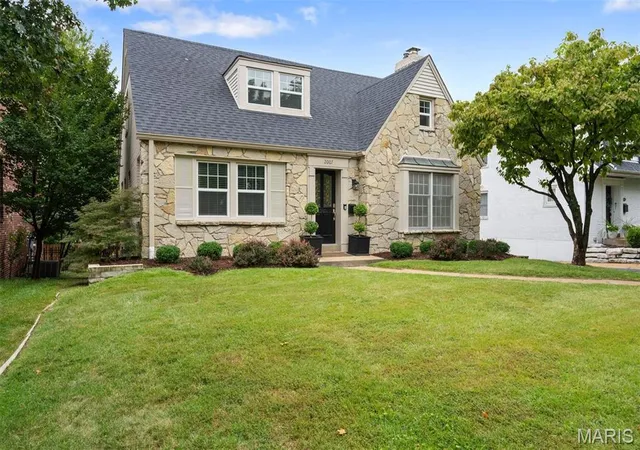 Photo 1 of Single family home for sale at 2007 Parkridge Ave, Saint Louis, MO 63144 | MLS# MIS26059036 | Listing updated on 2026-09-18
