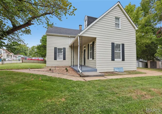 Photo 2 of Sale Pending at 4601 Heidelberg Ave, Saint Louis, MO 63123 | MLS# MIS26059037 | Listing updated on 2026-09-21