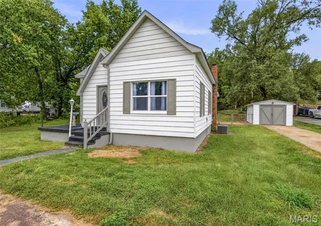 Photo 3 of Single family home for sale at 1001 East St, Leadwood, MO 63653 | MLS# MIS26059077 | Listing updated on 2026-09-27