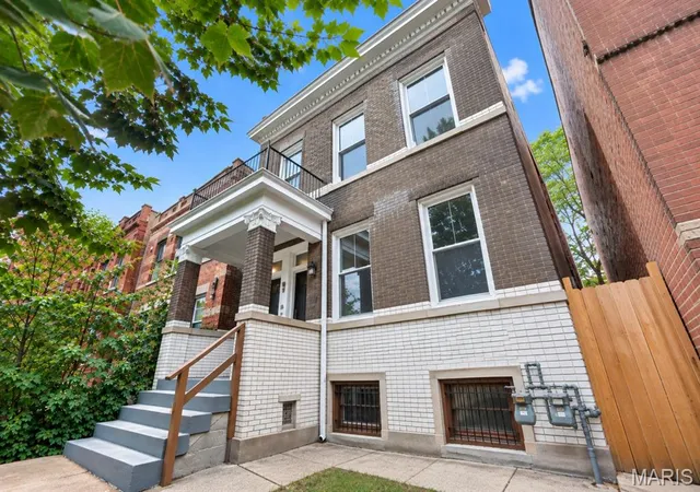 Photo 1 of Sale Pending at 3219 Cherokee St, Saint Louis, MO 63118 | MLS# MIS26059082 | Listing updated on 2026-09-29
