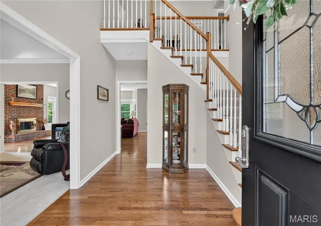 Photo 4 of Sale Pending at 947 Crown Pointe Ests Dr, Wildwood, MO 63021 | MLS# MIS26059102 | Listing updated on 2026-10-07
