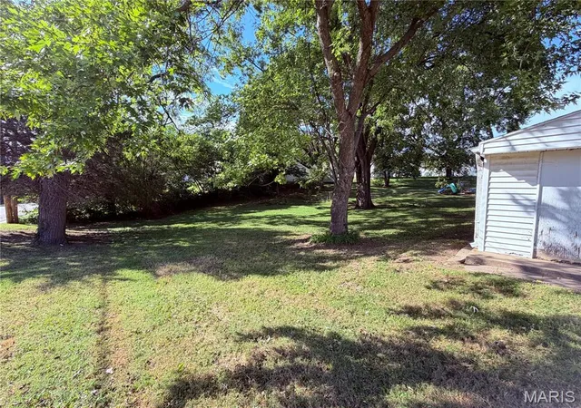 Photo 22 of Single family home for sale at 103 N Jefferson Ave, Collinsville, IL 62234 | MLS# MIS26059105 | Listing updated on 2026-09-14