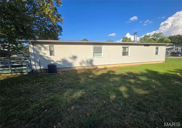Photo 3 of Manufactured home for sale at 6001 Cedar Glen Dr, Cedar Hill, MO 63016 | MLS# MIS26059128 | Listing updated on 2026-09-18