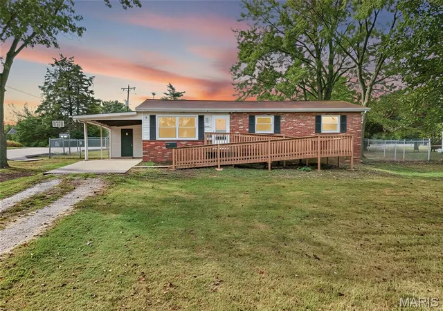 Photo 1 of Single family home for sale at 1002 Terrace Dr, Festus, MO 63028 | MLS# MIS26059132 | Listing updated on 2026-09-23