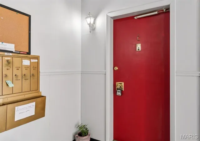 Photo 3 of Condo for sale at 9015 Villaridge Ct #C, Saint Louis, MO 63123 | MLS# MIS26059139 | Listing updated on 2026-09-25