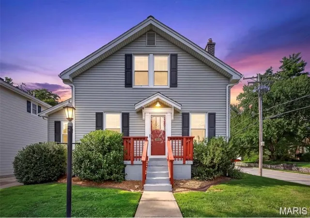 Single family home for sale at 904 Chelsea Ave, Saint Louis, MO 63122 | MLS# MIS26059160